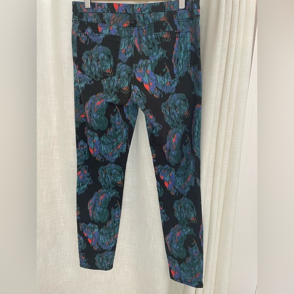 Marchesa Voyage Feather Print Jeans, size 29 EUC - Picture 2 of 5